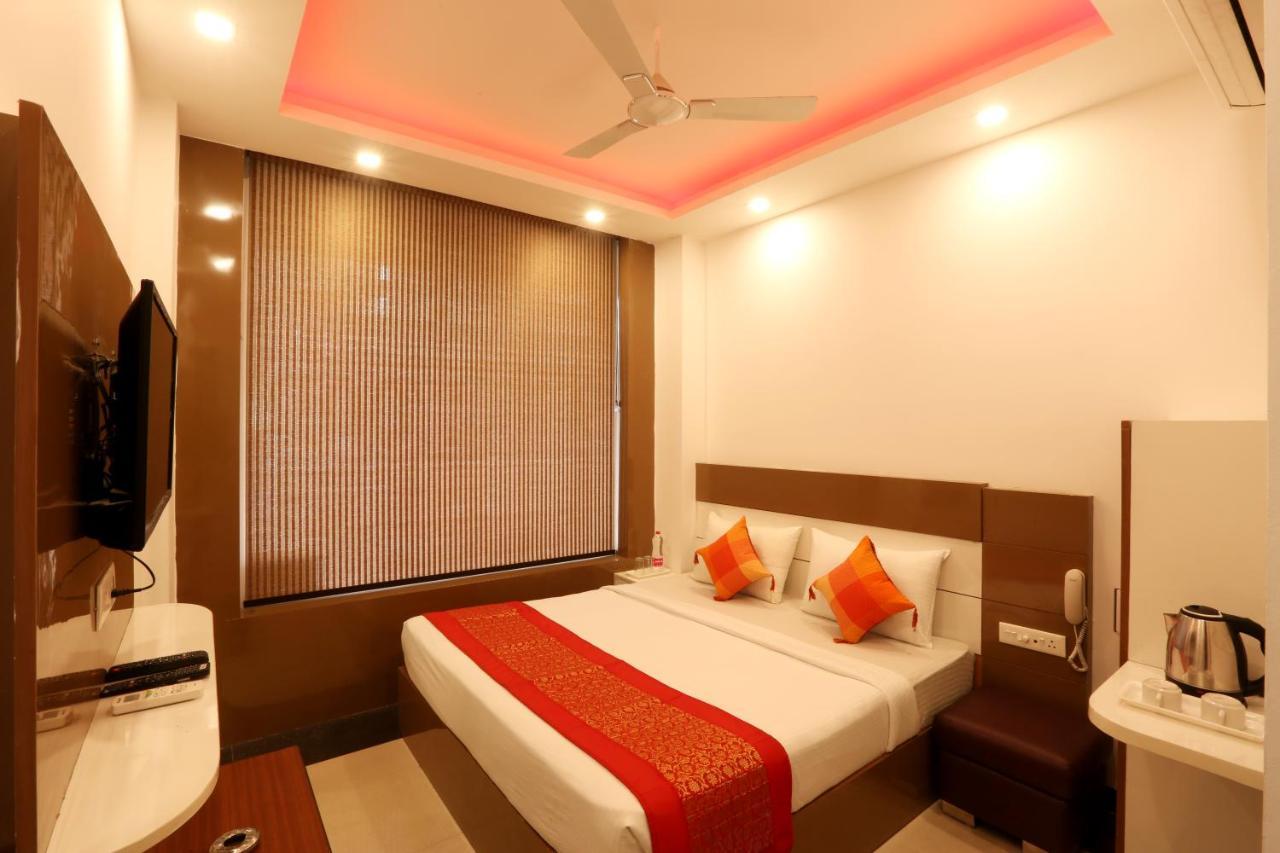 Hotel Square Stay New Delhi Exterior photo