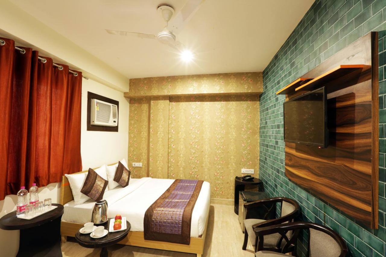 Hotel Square Stay New Delhi Exterior photo